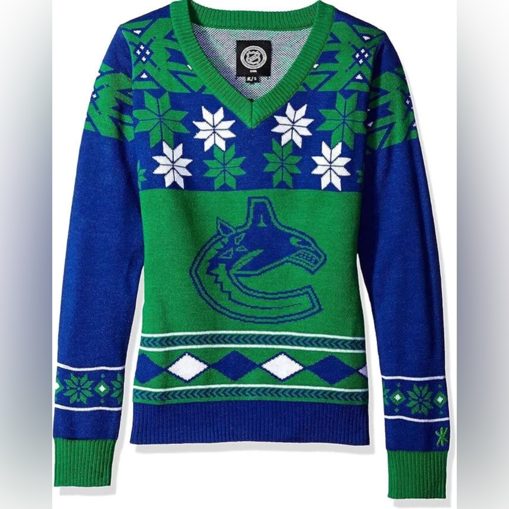 NHL Official Licensed Vancouver Canucks Christmas Sweater Ladies Medium NWT